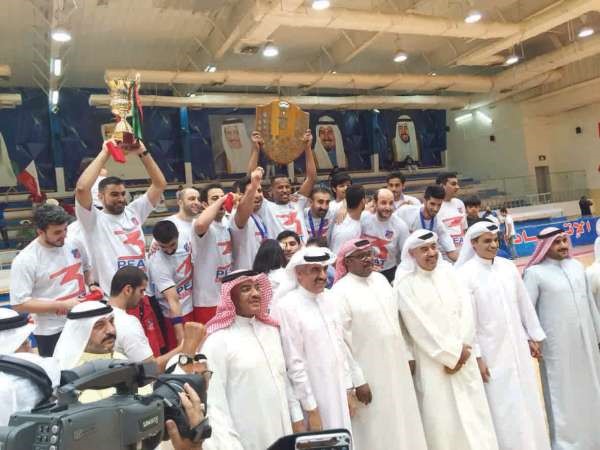 ناصر بومرزوق وعبدالعزيز المرزوق ومعن الرشيد مع نجوم الابيض﻿