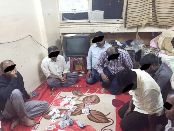 المقامرون ينتظرون الابعاد الاداري