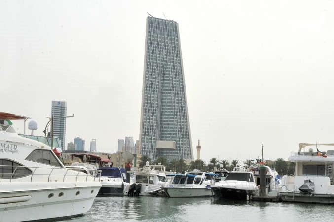 البنك المركزي امام تحد لتمرير الية جدولة وانتقال القروض بين البنوك من دون زعل البنوك التقليدية في الصورة المبنى الجديد للبنك المركزي﻿