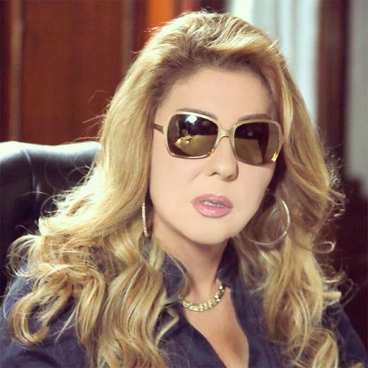 نادية الجندي تستعرض جمالها ورشاقتها على "إنستغرام"!