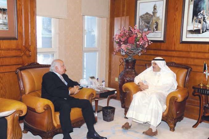 الشيخ سلمان الحمود مستقبلا رئيس تلفزيون الجديد اللبناني تحسين خياط 