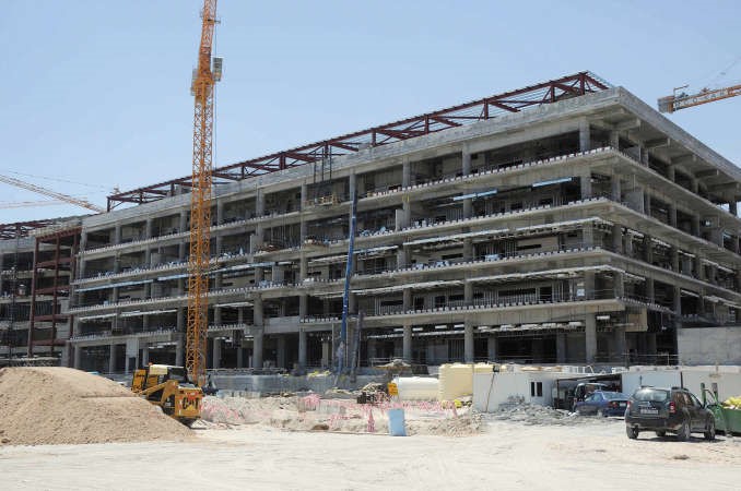 احد المباني الانشائية بالجامعة