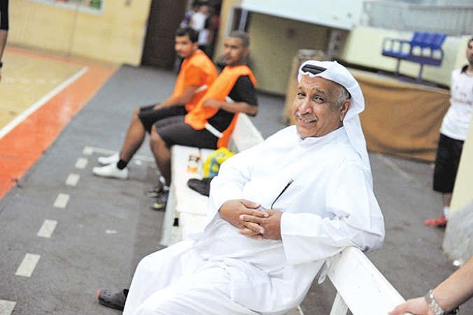  مدير الدورة حسين غانم