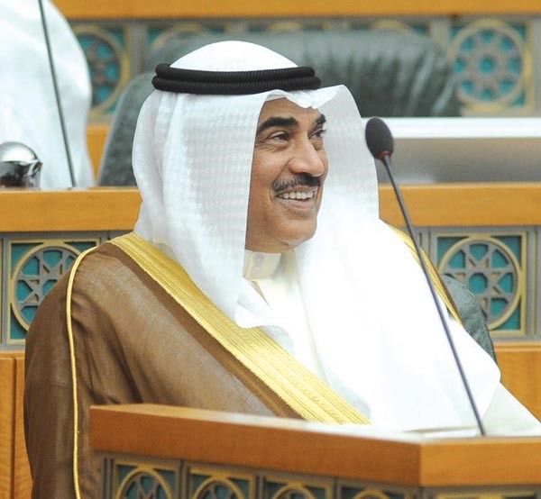 الشيخ صباح الخالد مبتسما خلال الجلسة