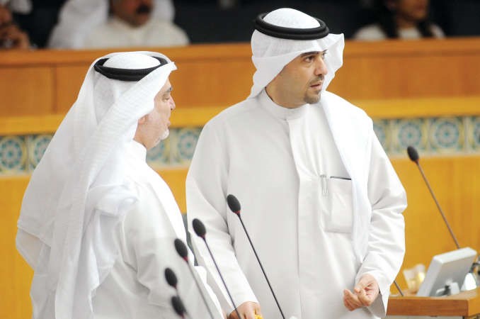 نائب رئيس الوزراء ووزير المالية انس الصالح مع خليل الصالح﻿