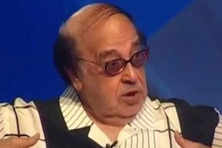شاهد.. ابنة حسن مصطفى بأحدث صورها تنعى والدها بكلمات مبكية
