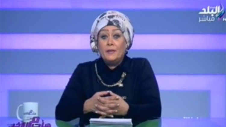 بالفيديو.. هالة فاخر تبكي على الهواء بعد وفاة حسن مصطفى