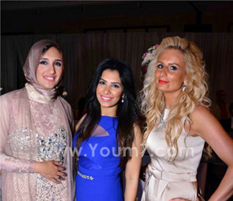 بالصور.. الهضبة يشدو بأجمل أغانيه في زفاف محمود عوض ونادين بيضون
