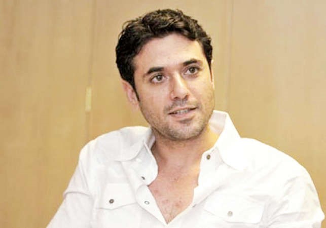 احمد عز