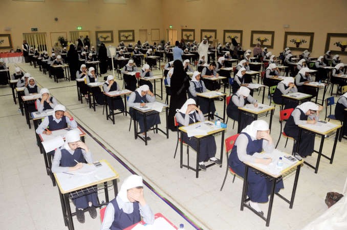 احدى لجان الاختبارات 