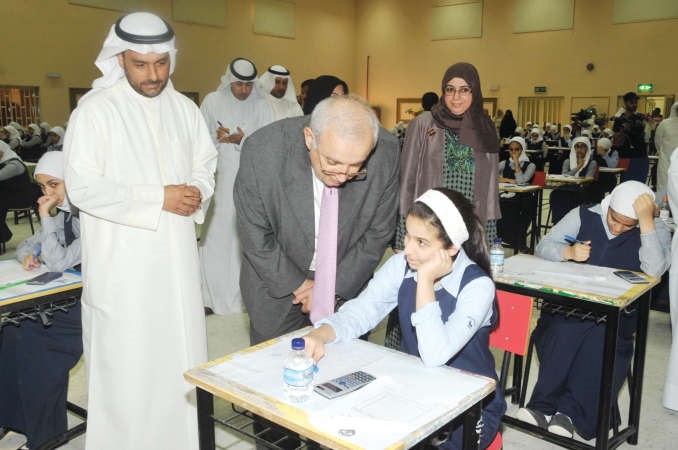  دبدر العيسى ودخالد الرشيد خلال الجولة محمد هاشم