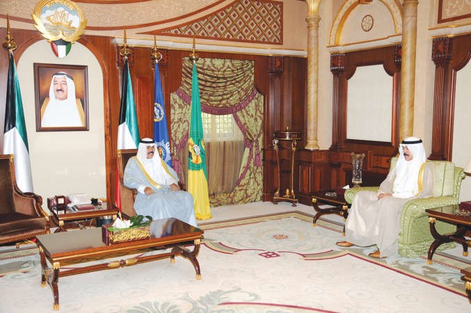 سمو ولي العهد الشيخ نواف الاحمد مستقبلا الشيخ محمد الخالد﻿