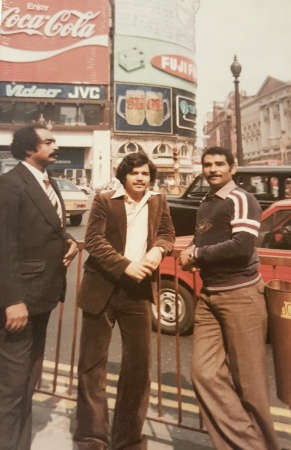  وصالح نوح المسباح وعبدالرضا مويل في لندن 1978