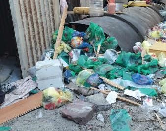 محاكاة لاحدى عشوائيات مومباي في مجمع الافنيوز﻿