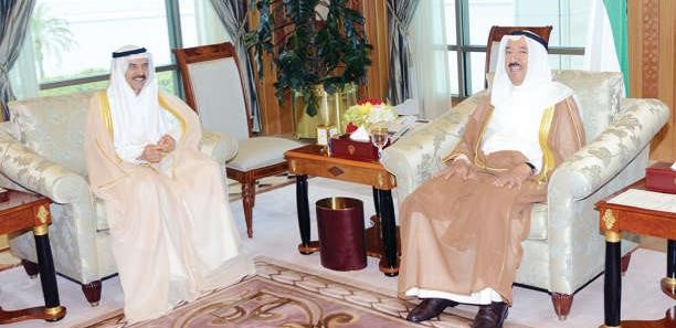 صاحب السمو الامير الشيخ صباح الاحمد خلال استقباله المستشار فيصل المرشد﻿