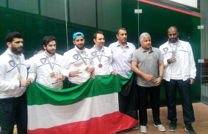  منتخب الاسكواش الفائز باللقب 