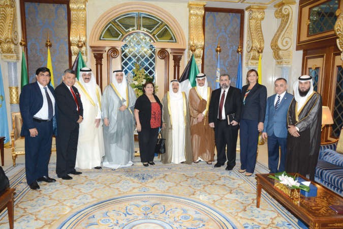 صاحب السمو الامير الشيخ صباح الاحمد مستقبلا رئيسة برلمان نيكاراغوا بالانابة ارس مونتينغيرو والوفد المرافق بحضور مرزوق الغانم وعلام الكندري وجمال العمر