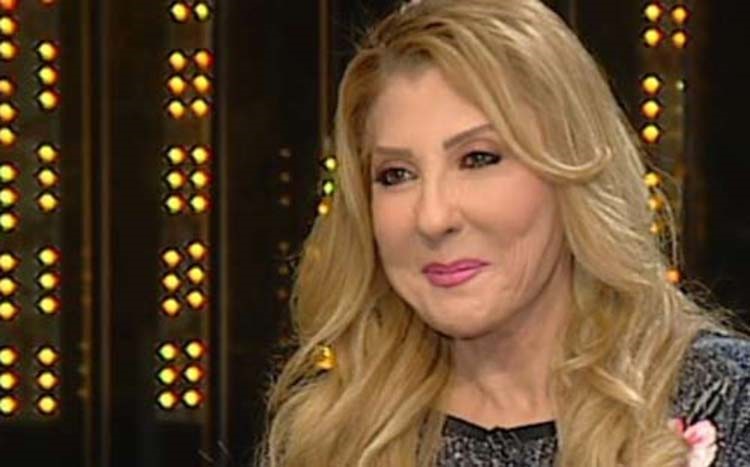 بالفيديو.. نادية الجندي: "بطّلت أشرب علشان أحافظ على جمالي"!