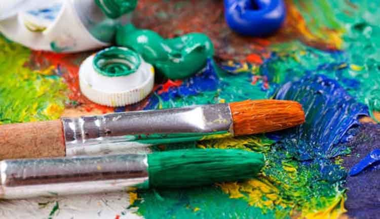 خلق جوا من الفنون الجميلة من خلال المشاركة بتلوين الرسومات بشكل جماعي