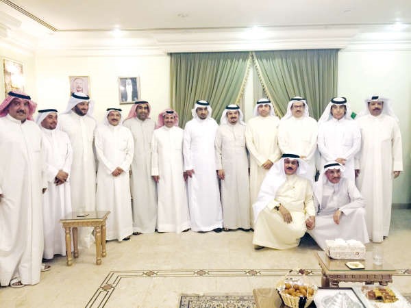 دهام الشمري مع رئيس نجران وعدد من المسؤولين بالناديين