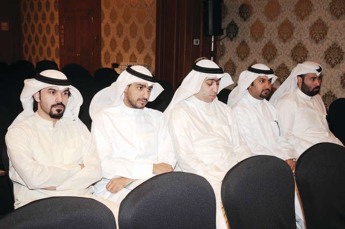 ممثلون عن وزارة الدفاع﻿