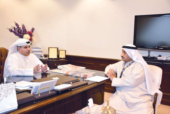معبدالله النومس متحدثا للزميل عادل الشنان ريليش كومار