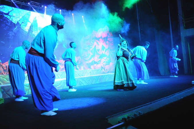 فقرة استعراضية في حفل الختام ﻿