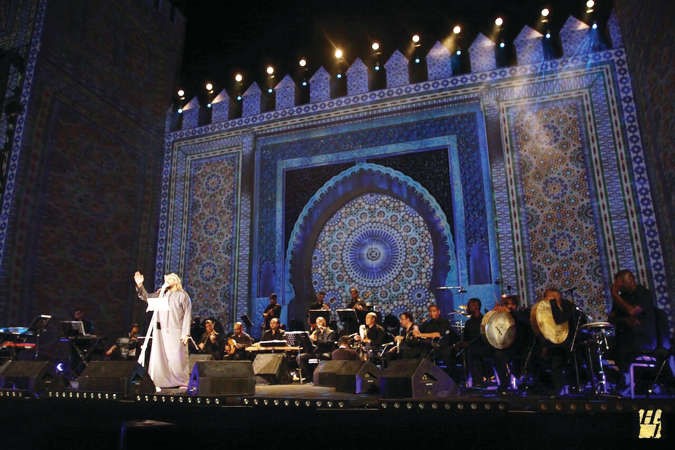 حسين الجسمي «أبهر» مدينة فاس وتسلم «مفتاحها»