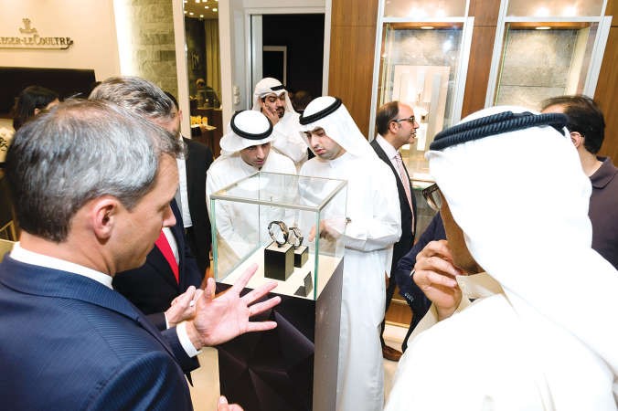 من الصالون الدولي للساعات الراقية SIHH 2015 ﻿