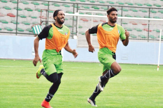 منافسة في تدريب السرعات بين يوسف ناصر وفهد العنزي