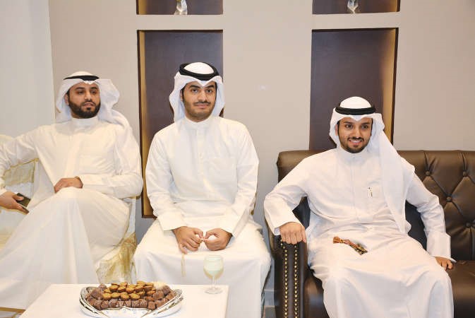  المحامون مشاري الجبر وخالد حسن وفهد البريكان 
