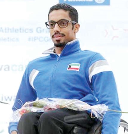 اللاعب احمد نقا المطيري متوجا ﻿