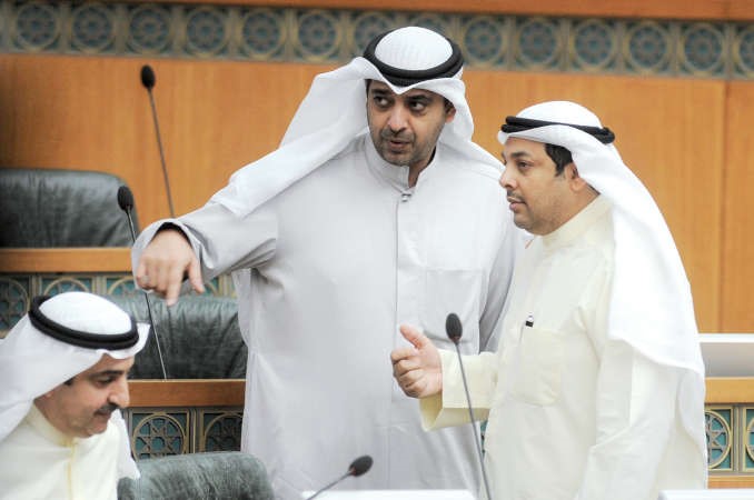 حديث بين الشيخ محمد العبدالله ويعقوب الصانع
