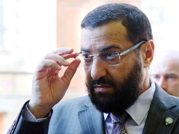 الوزير العمير لحظة وصوله الى اجتماع اوپيك امس رويترز ﻿