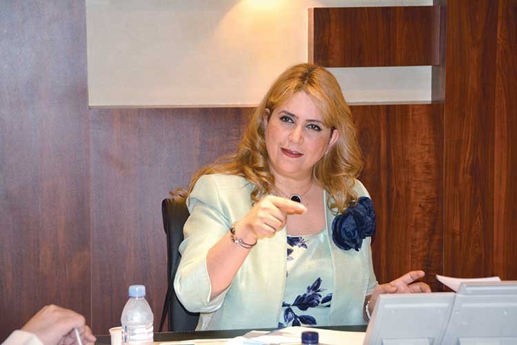 بثينة السبيعي لـ « الأنباء »: لا نية لفرض رسوم إضافية على خدمة الاتصالات من الهاتف الثابت على الهاتف النقال والوزارة حريصة على حماية المشترك