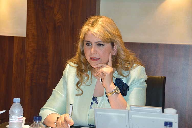 بثينة السبيعي لـ « الأنباء »: لا نية لفرض رسوم إضافية على خدمة الاتصالات من الهاتف الثابت على الهاتف النقال والوزارة حريصة على حماية المشترك