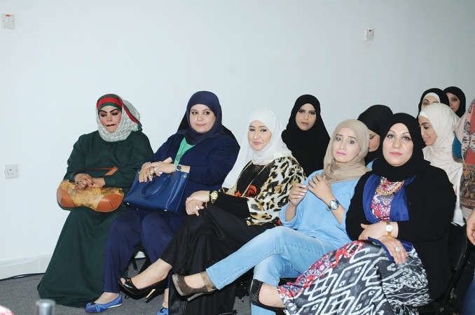 حضور نسائي
