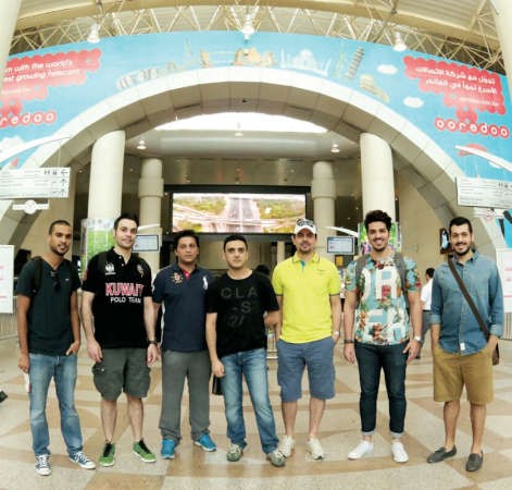  اعضاء فريق Ooredoo المشارك في بطولة Samsung Galaxy Cup 2015 لكرة القدم يوم امس قبل مغادرتهم مطار الكويت الدولي متجهين الى دبي﻿