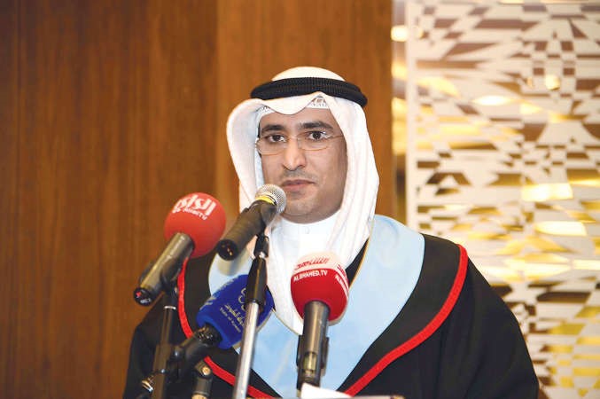 عميد المعهد دفهد الهاجري يلقي كلمته