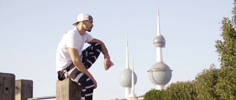 سلسلة أفلام «أرضي» من لاند روفر تسلط الضوء على مسيرة النجم الرياضي محمد العطار وتحديه للظروف البيئية القاسية