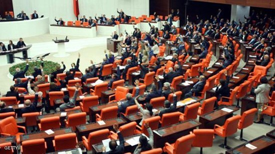 أكراد تركيا يأملون أن يعزز دخول حزبهم البرلمان فرص السلام