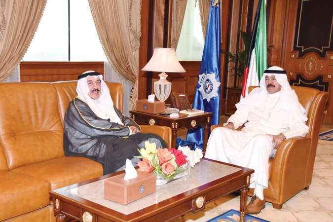 1 الشيخ محمد الخالد مستقبلا الفريق ركن طيار متقاعد فهد الامير