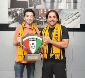 خالد الظفيري ومشاري النكاس مع كاس الاتحاد﻿