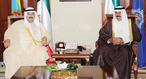 سمو ولي العهد الشيخ نواف الاحمد مستقبلا سمو الشيخ ناصر المحمد﻿