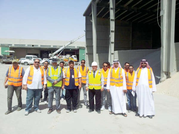 المشاركون في الدورة التدريبية في لقطة تذكارية