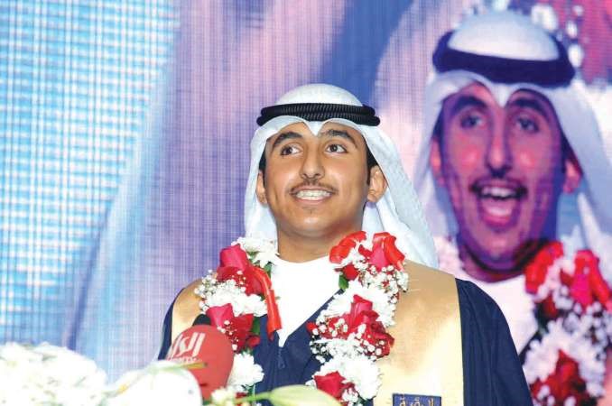 شعر للخريج محمد احمد الغربة