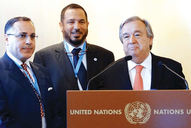 انطونيو غوتيريس ودعبدالله المعتوق والسفير جمال الغنيم﻿