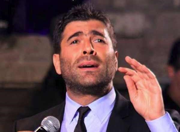 صورة.. وائل كفوري يهرب من الزحمة بـ«يخت» خاص