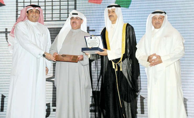  وتكريم محمد شبكوه﻿