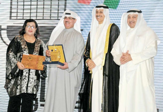 تكريم الاعلامية القديرة امل عبدالله﻿